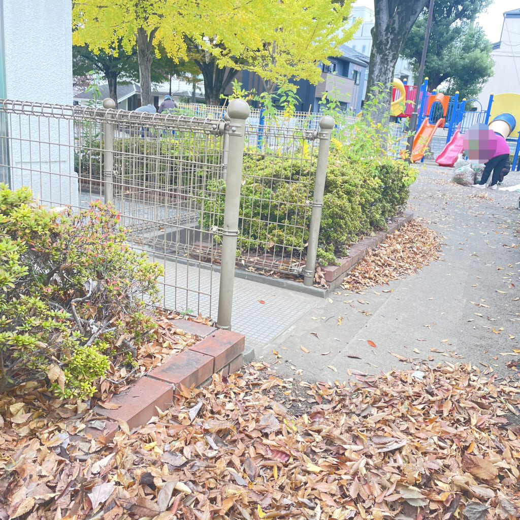 【東町公園花壇植替え】