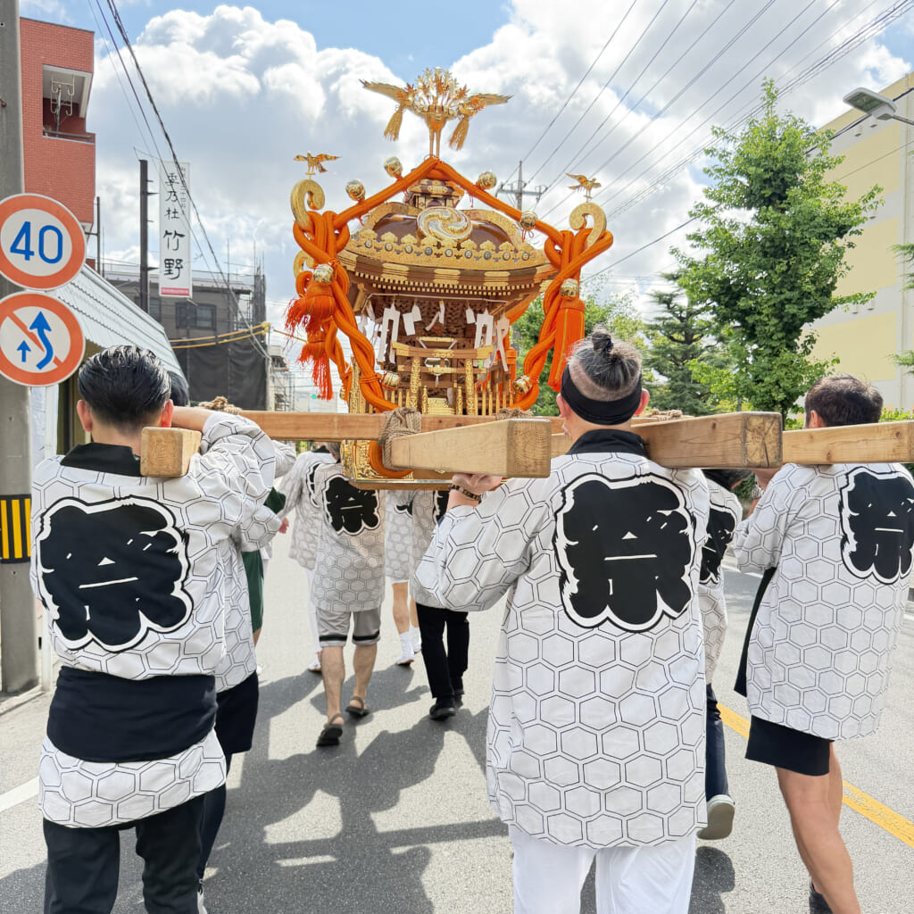 【東町町会夏祭り御神輿巡幸】